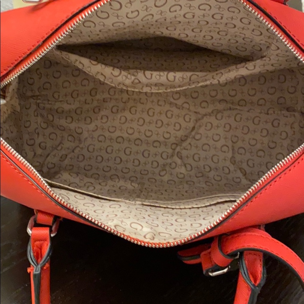 Guess Handbag “Authentic” - Picture 5 of 6